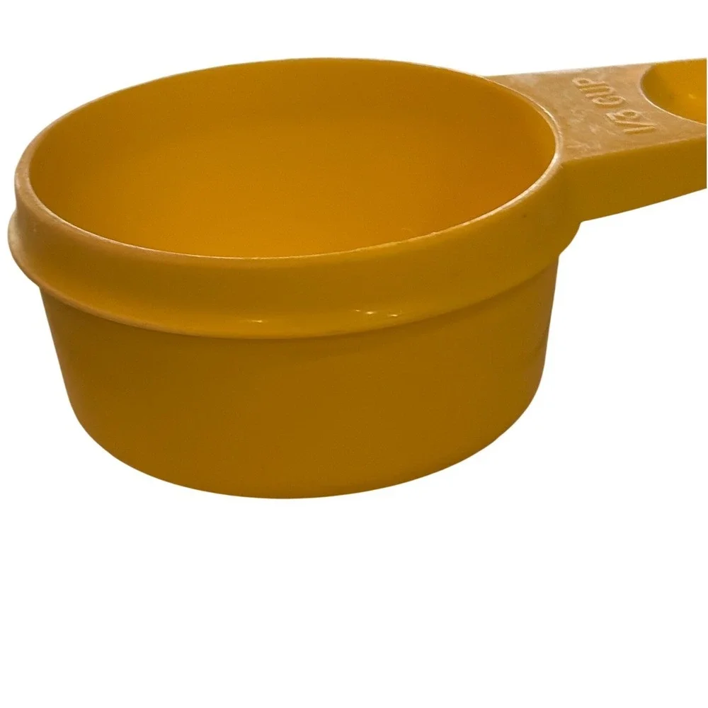 Vintage Tupperware Measuring Cups Set 5 Harvest Colors Green Yellow Orange USA